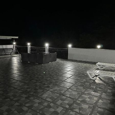 French Hotel 科布列季 外观 照片