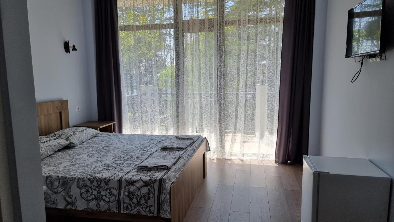 French Hotel 科布列季 外观 照片
