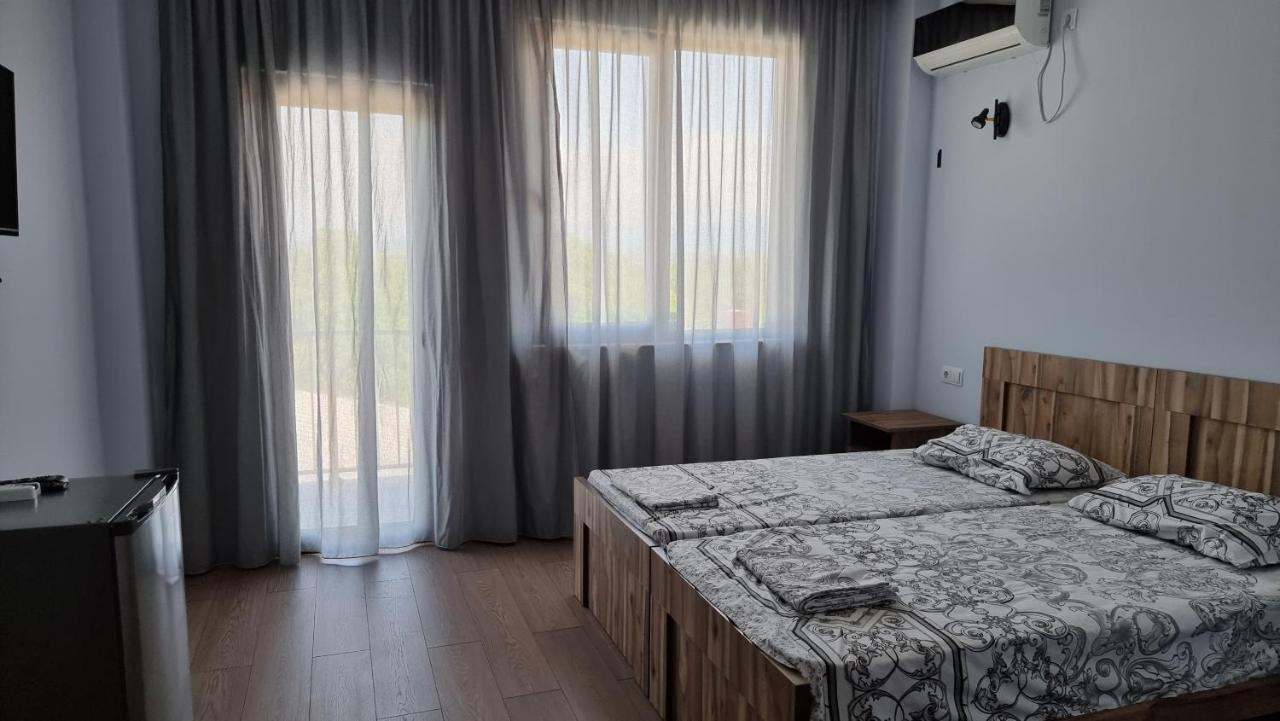 French Hotel 科布列季 外观 照片