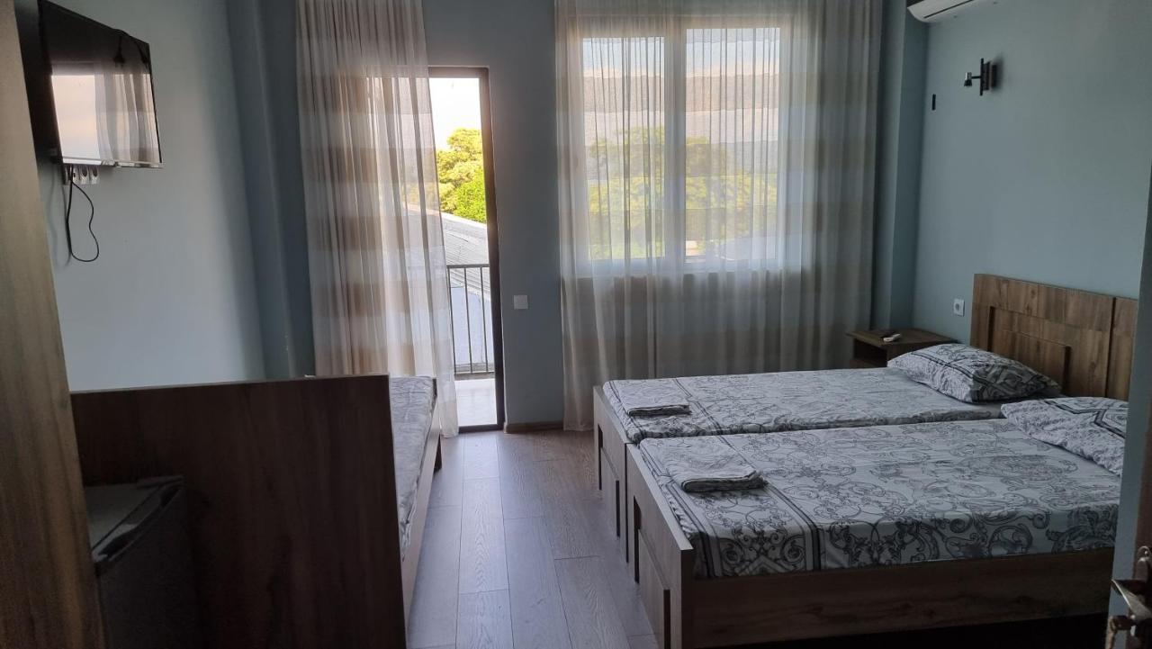 French Hotel 科布列季 外观 照片