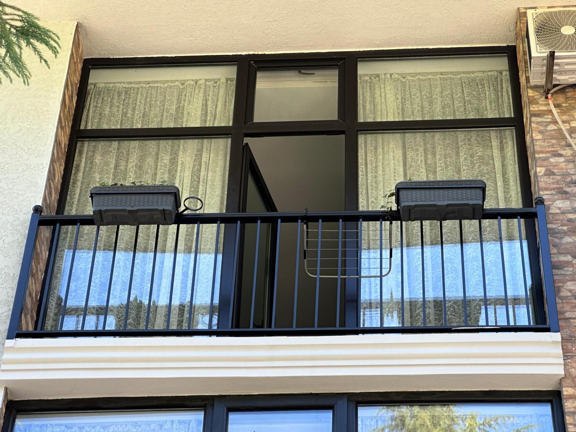 French Hotel 科布列季 外观 照片